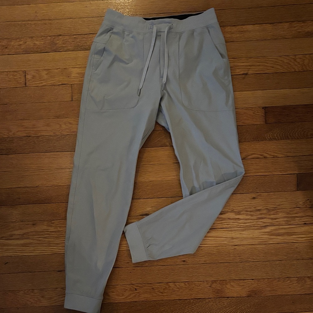 Lululemon Athletica Light Gray Sweatpants